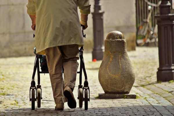 Rollator: Auch hochwertige Modelle gibt es ohne Zuzahlung
