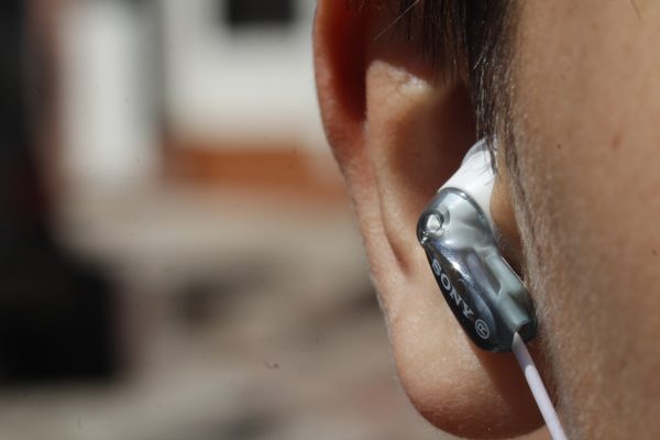 Tipp für Hörgeräteträger: So erkennen Sie verbrauchte Hörgerätebatterien