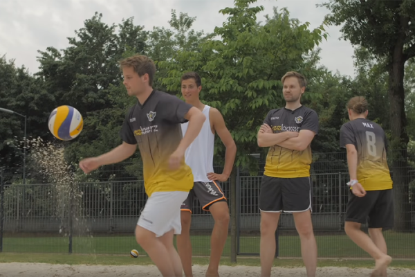 Sponsored Video: Wahre Liebe zum Sport: Das Zurich Sports Team trifft Social-Media-Stars